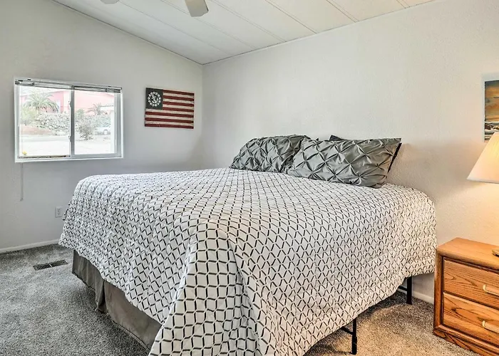 Holiday home Sun-dappled Az Abode W/ River & Mtn Views! Parker